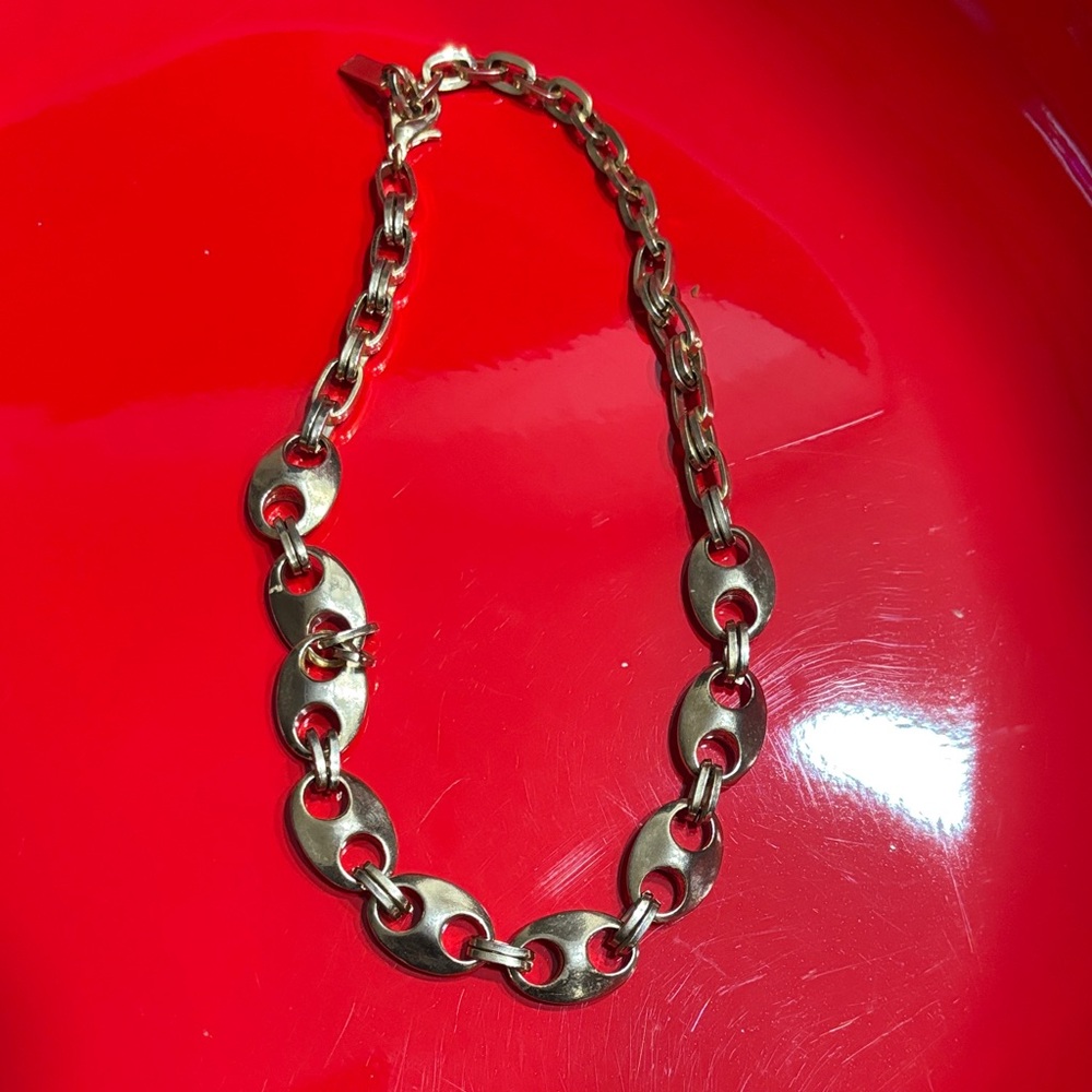 TOVA Elegant Gold Chain Necklace